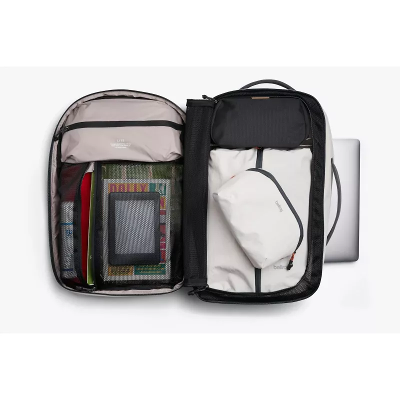 Bellroy Lite Travel Pack - 30L Reiserucksack mit Laptopfach (Ash)