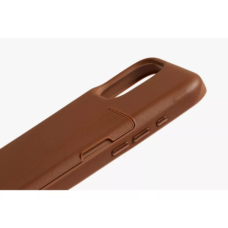 Bellroy Leather Card Case für iPhone 16 Plus, Braun