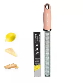Microplane Premium Classic Reibe Malve (Mauve) – Feinreibe, Edelstahlklinge, ergonomischer Griff, spülmaschinenfest, inklusive Schutzhülle