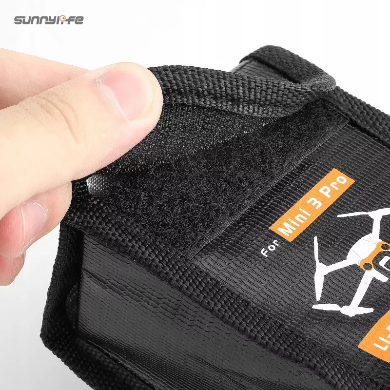 SUNNYLIFE Batterietragetasche für DJI Mini 3 Pro / Mini 4 Pro - Für 3 Li-Po-Akkus (Schwarz)