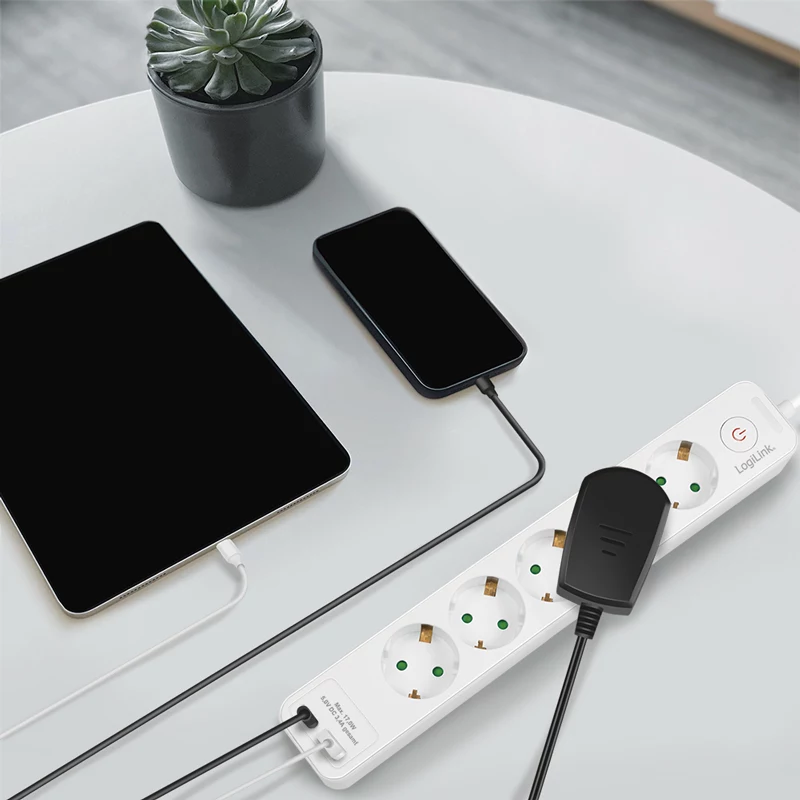 LogiLink LPS280U Steckdosenleiste, 5 AC-Steckdosen, 2 USB-Anschlüsse (USB-A & USB-C), 17W, Weiß