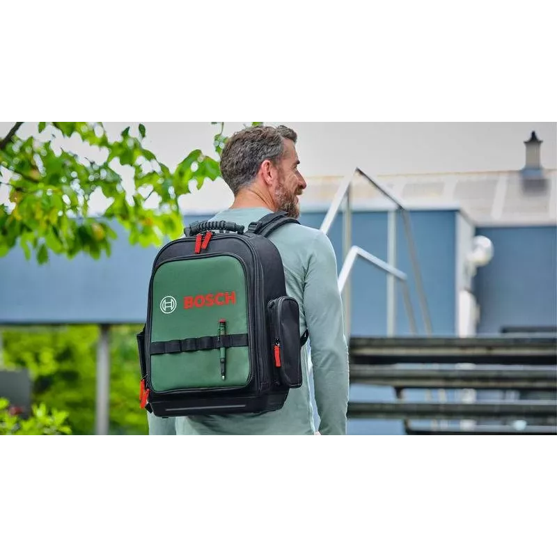 Bosch Power Tools 60-teiliges Werkzeug-Rucksack-Set (Schwarz/Grün)