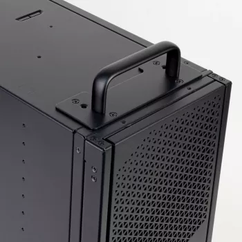 SilverStone RAC-CF4-440 4-Kanal-Lüftersteuerung, 5,25-Zoll-Schacht, 30W pro Kanal, Schwarz