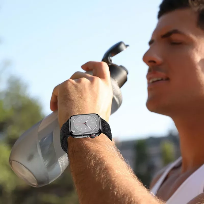 Tech-Protect Nylon Magnetic Loop Armband für Apple Watch 8/9/10/11/SE/Ultra (44/45/46/49 mm) Schwarz