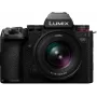 Panasonic Lumix DC-S5 Mark II Systemkamera mit Lumix S 50mm f/1.8 Objektiv - Schwarz