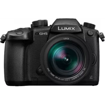 Panasonic Lumix DC-GH5LEG-K Systemkamera mit Leica DG Vario-Elmarit 12-60mm f/2.8-4 ASPH. POWER O.I.S. Objektiv, 20.3MP Micro Four Thirds, 4K 60p Video, 5-Achsen Dual I.S. 2, Wi-Fi/Bluetooth, Spritzwasser-/Frostschutz, Schwarz