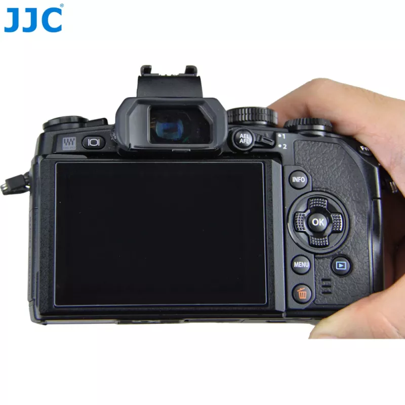 JJC Panzerfolie aus gehärtetem Glas für Panasonic Lumix GX80 GX85 FZ2000 FZ2500 G7 FZ300 G80 G85 LX10 LX15 – 9H Härte, 0,3 mm, 3,0 Zoll LCD