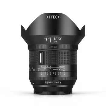 Irix 11mm f/4 Firefly Ultra-Weitwinkel-Festbrennweite für Pentax K