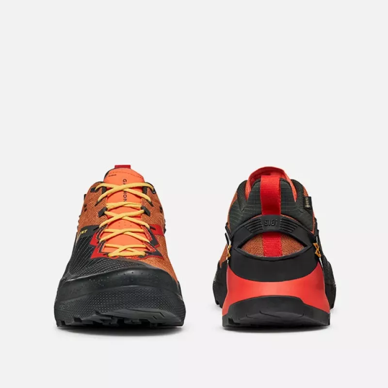 Garmont 9.81 Onyx GTX Herren-Wanderschuhe - Raven Black/Firecracker Orange