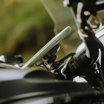 Peak Design Universal Bar Mount Adapter für Motorräder & Fahrräder, SlimLink™, Schwarz