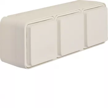 Hager WNC143B Aufputz-Dreifach-Schuko-Steckdose, horizontal, Polarweiß
