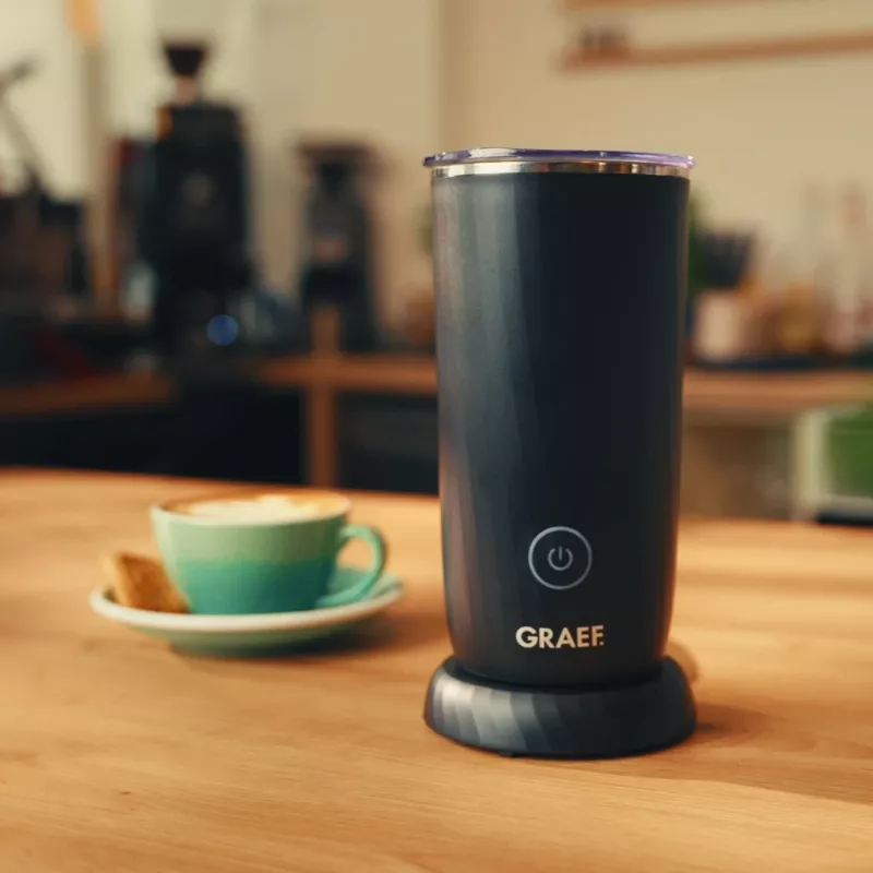 GRAEF MS 402 EU Automatischer Milchaufschäumer, 240 ml Erhitzungskapazität, Schwarz