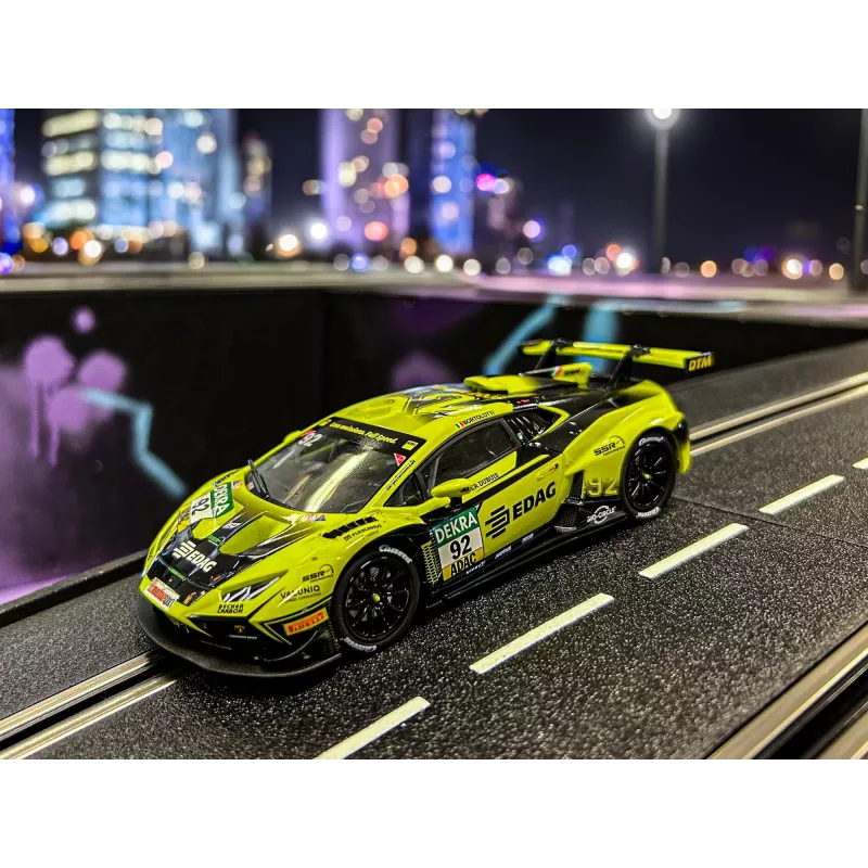 Carrera DIGITAL 132 Lamborghini Huracán GT3 Evo2 SSR Performance Nr. 92 DTM 2023 1:32 Slotcar 20032008