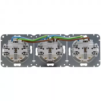 HEINRICH KOPP HK07 KombiQuick 3-fach Unterputz-Steckdose, horizontal, Reinweiß 133329009