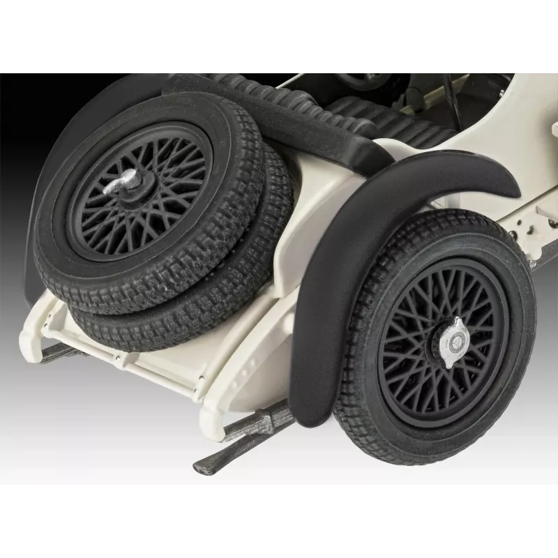 Revell Mercedes-Benz SSKL 1:32 Kunststoffmodellbausatz 07737