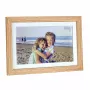 TFA Dostmann FRAMEO App Digitaler WiFi Bilderrahmen 10,1 Zoll 1280x800 IPS Touchscreen 32GB Braunes Holzdesign 37.1002.08