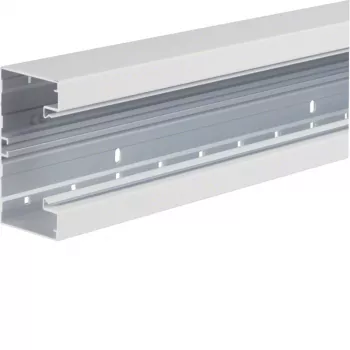 Hager BRA6513019016 Wandkanal-Basis, Frontverriegelung, 65x130 mm, Verkehrsweiß (RAL 9016)