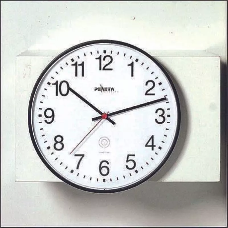 PEWETA Funk-Wanduhr 30cm Schwarz Kunststoff Schleichendes Uhrwerk 51.130.312