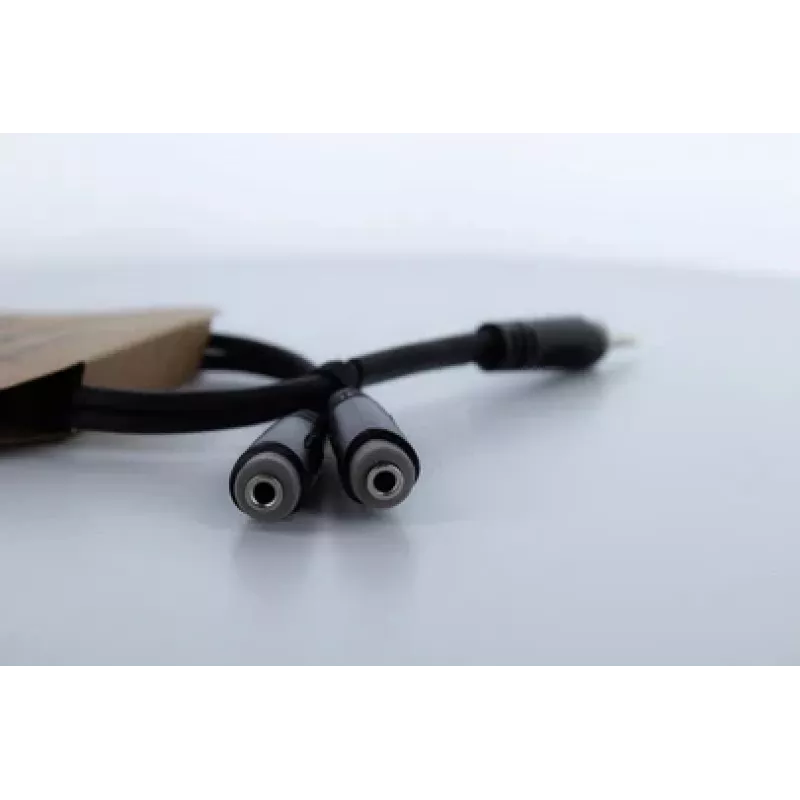 Cordial 14883 3,5 mm Stereo-Y-Adapterkabel, 1x Klinke Stecker auf 2x Klinke Buchse, 0,3 m, Schwarz