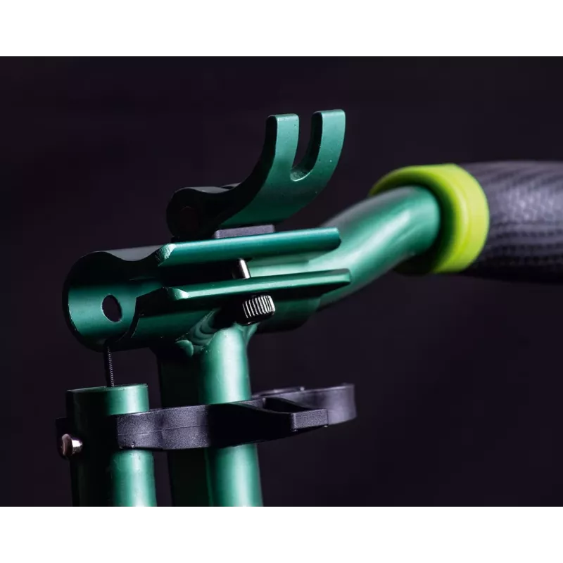 Six Degrees AU 511 Tretroller 205 mm Grün