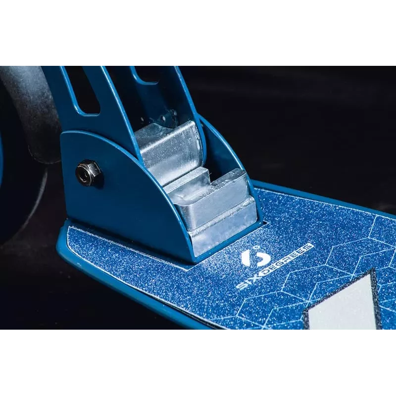 Six Degrees AU 509 Tretroller 205 mm Blau