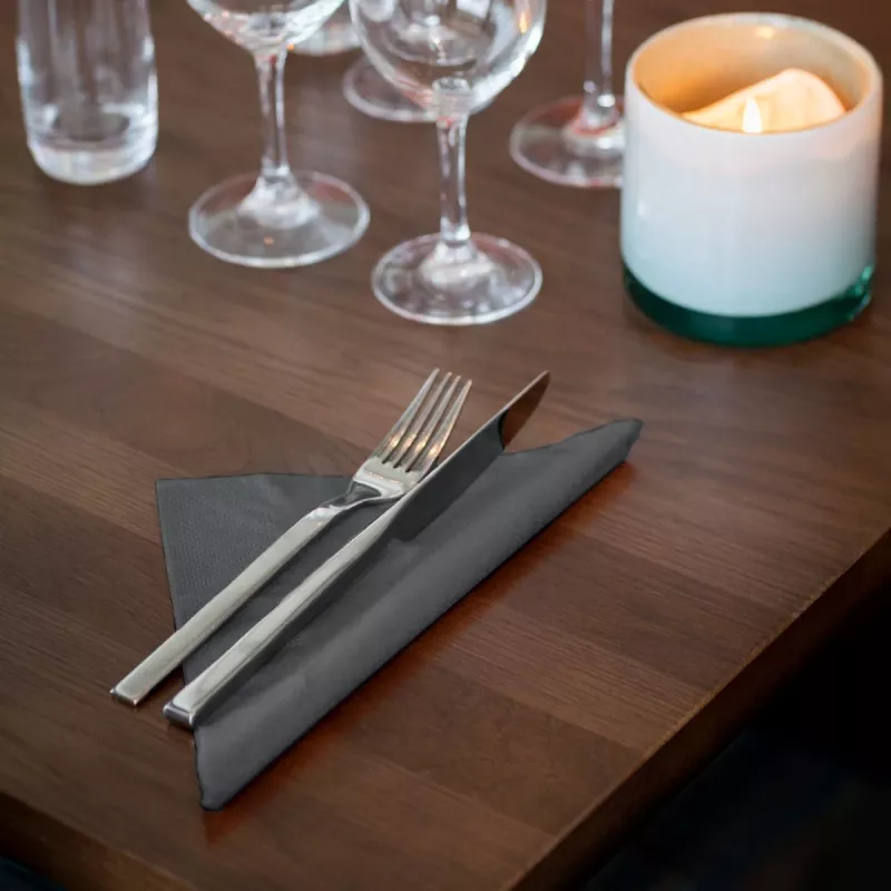 TORK Soft Dinner Advanced Anthrazit 3-lagige Servietten 39 x 39,5 cm, 100 Stück (509401)