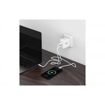 SKROSS Multipower Combo+ US 48W USB-Wandladegerät mit USB-C PD und 3 USB-A-Anschlüssen SKKT000348WPDUSCCN