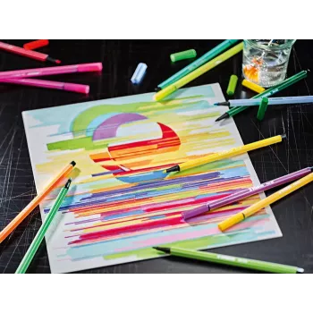 STABILO Pen 68 ARTY 66-teiliges Fasermaler-Set im Metallkoffer, verschiedene Farben, 1,0 mm 6866-031