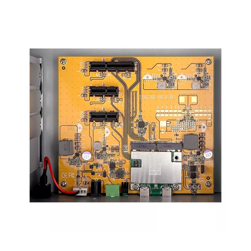 EXSYS Thunderbolt 3 / USB 4 auf 3x PCIe Erweiterungsbox für kurze Karten (EX-1019)