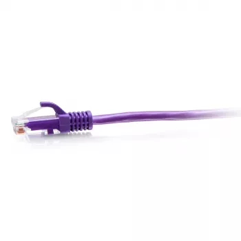 C2G Cat6a Slim Patchkabel 28AWG, 1,5 m (5 ft), Lila (30190)