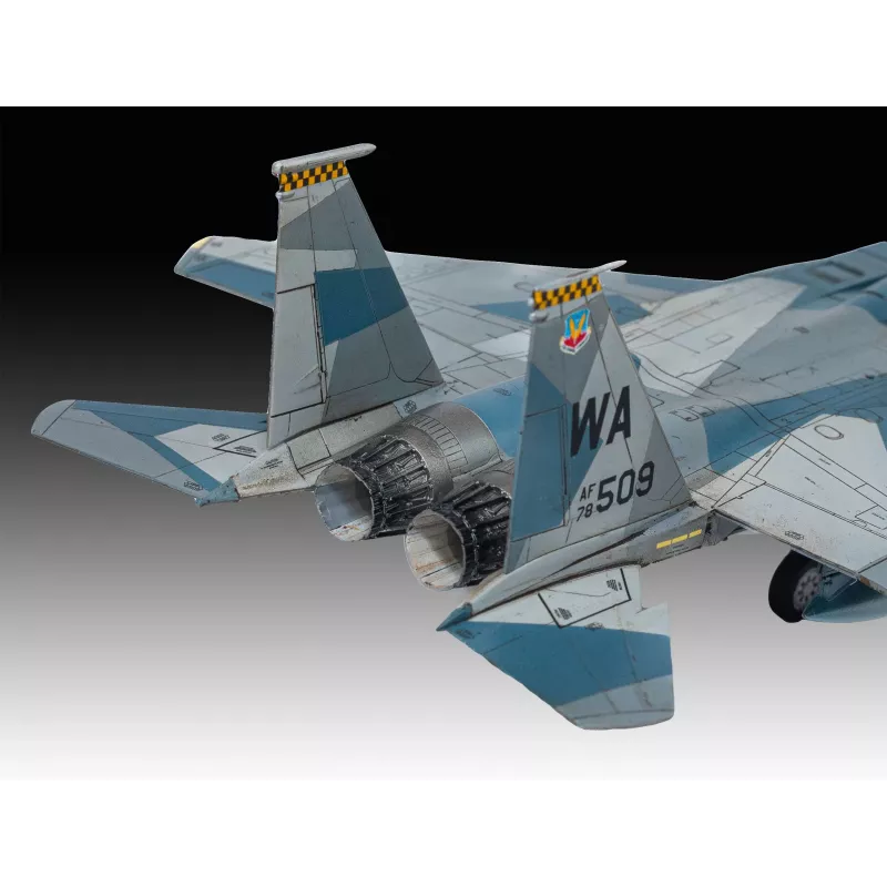 Revell Boeing F-15C Eagle Plastikmodellbausatz, 1:72 (03778)