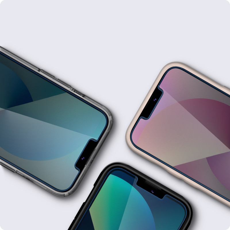 Spigen GLAS.tR EZ Fit gehärtetes Glas für Apple iPhone 13 / 13 Pro / 14 / 16e / 17e, transparent