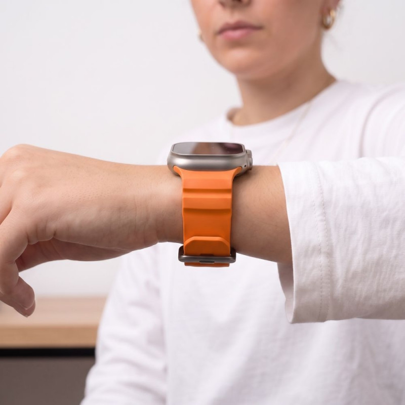 Tech-Protect Motion Apple Watch 8 / 9 / 10 / 11 / 12 / SE / Ultra 44/45/46/49 mm Armband, Signal Orange