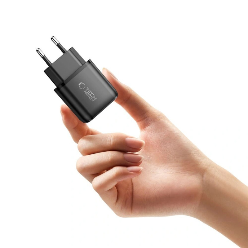 Tech-Protect NCA30 USB-A, USB-C Wandladegerät PD 30W / QC3.0, Schwarz