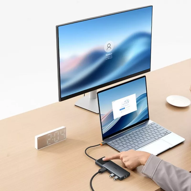 Baseus Metal Gleam Series 10-in-1 USB-C Hub USB-C auf USB-C PD / USB-C / 3x USB-A / 2x HDMI / RJ-45 / SD / TF - Schwarz