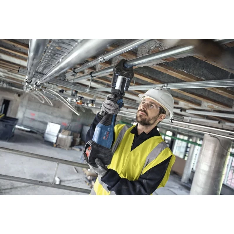 Bosch Professional GPT 18V-32 Akku-Presswerkzeug (Bare Tool, 3 Standard SV-Pressbacken, L-BOXX)