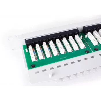 GETFORT Cat.6 UTP Patchpanel 24 Ports 1U Grau PGF-6UTP24-B5-G