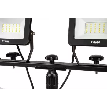 NEO TOOLS Doppelstrahler 2x50W SMD LED 8500lm 230V auf Stativ 1,8m