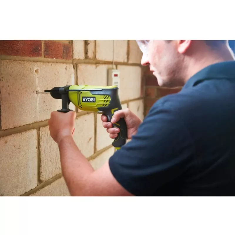 Ryobi RPD680-K Schlagbohrmaschine mit Zahnkranzbohrfutter 680W 230V