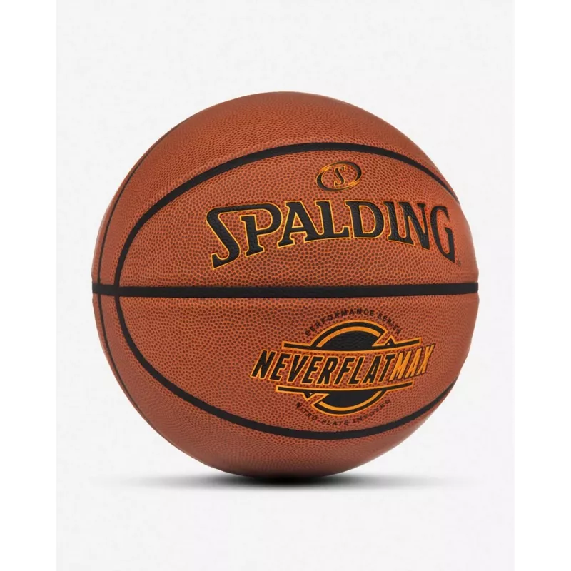 Spalding Neverflat Max Indoor-/Outdoor-Basketball, braun